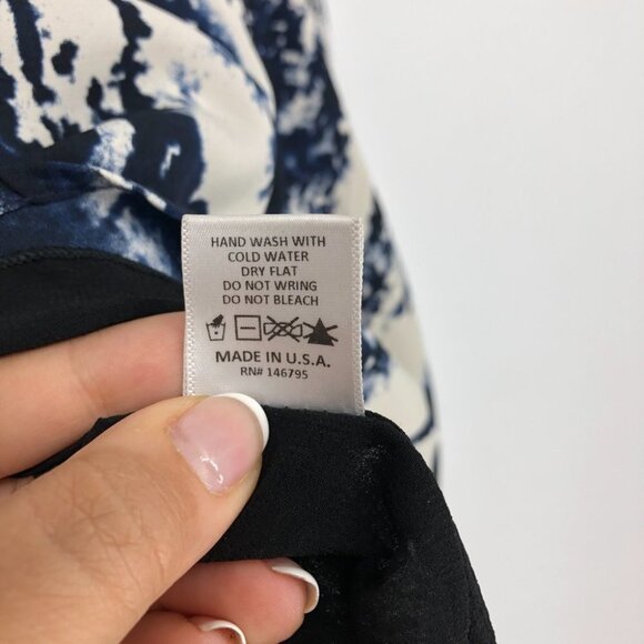 Nordstrom  4SI3NNA Blue Tie dye Plunge Asymmetric Tank Top size M - Picture 12 of 15